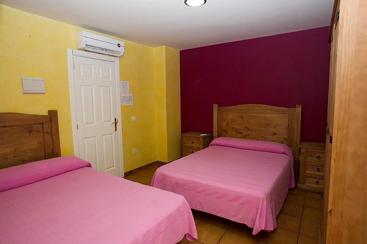 Hostal Velarde Talavera de la Reina Exterior foto